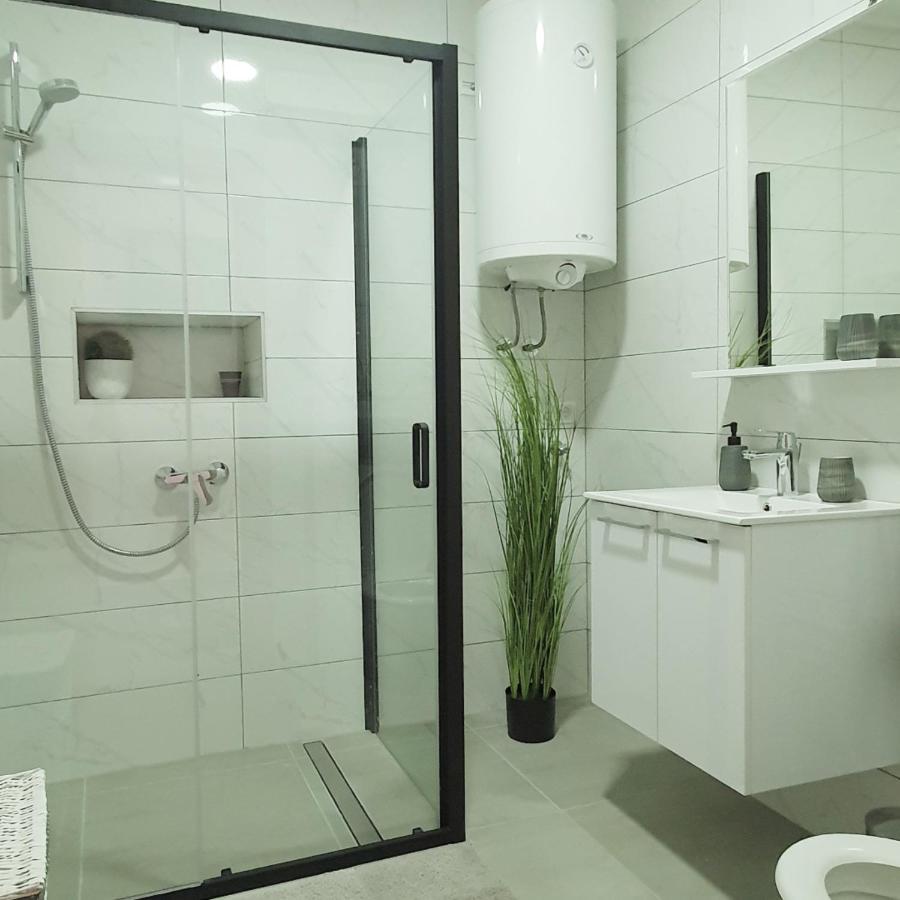 Afrodita Apartment Vrdnik Esterno foto